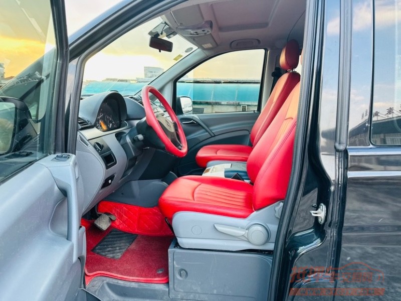 东莞14年奔驰威霆3