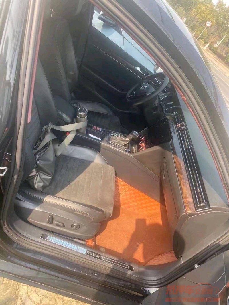 珠海17年路虎极光7