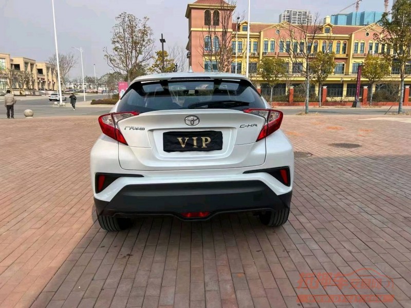 北京22年丰田CHR8