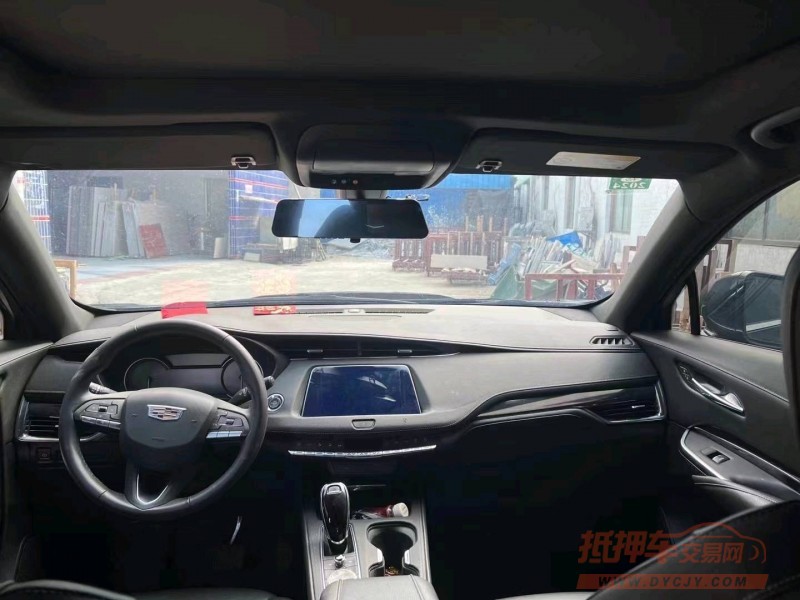 珠海20年凯迪拉克XT45