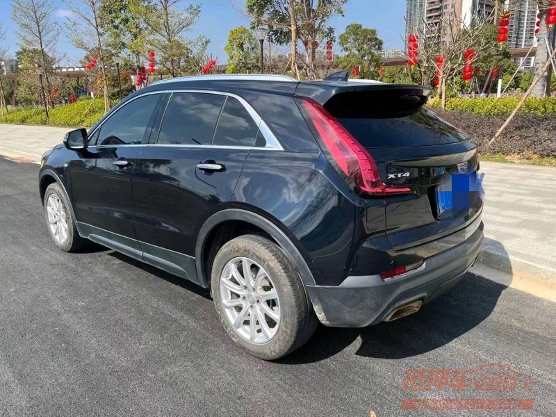 珠海20年凯迪拉克XT49