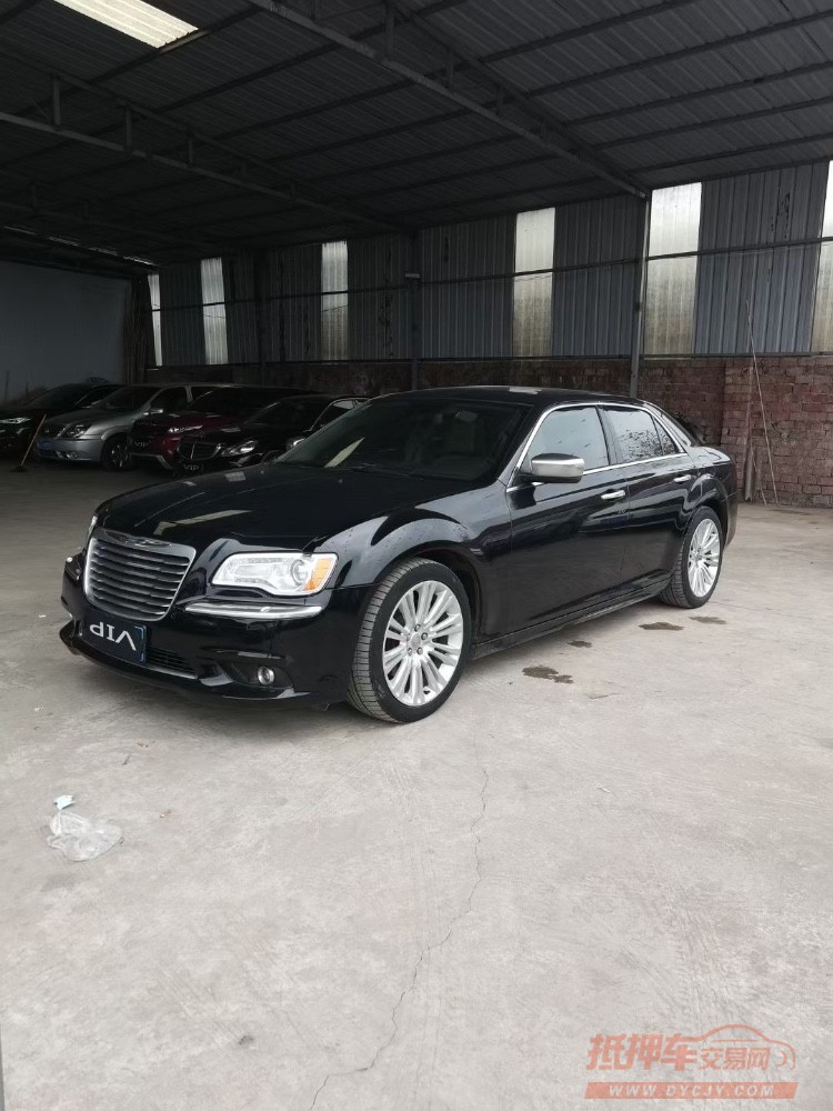 樂山14年克萊斯勒300C2