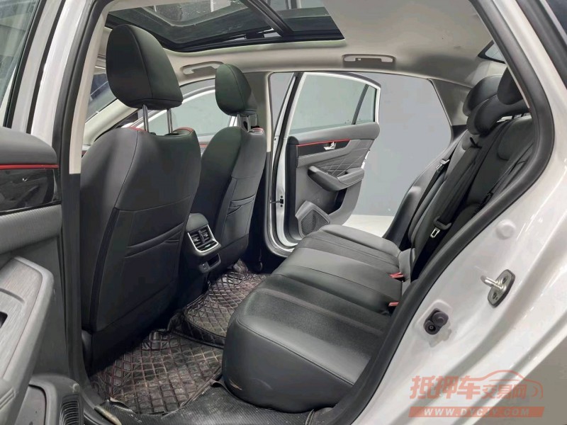 成都22年东风奕炫4