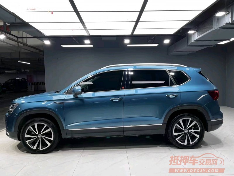 成都18年东风景逸8