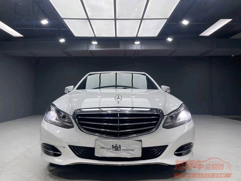 成都15年奔驰E8