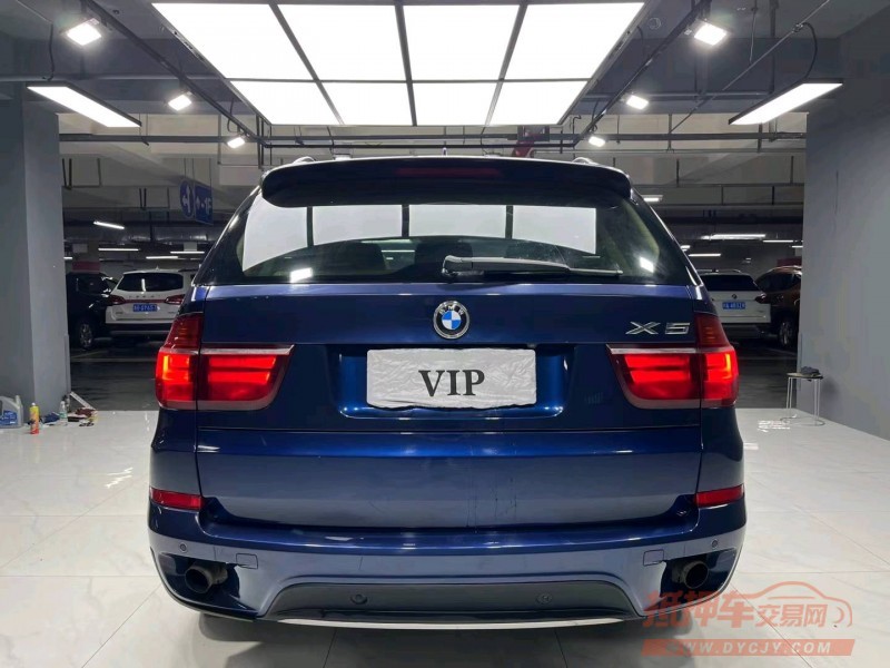 成都11年宝马X59