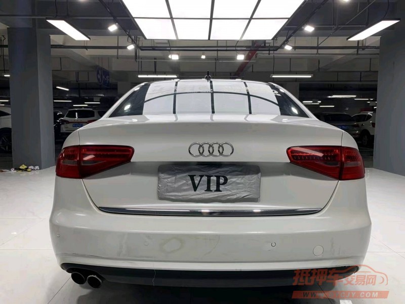 成都13年奥迪A4L9