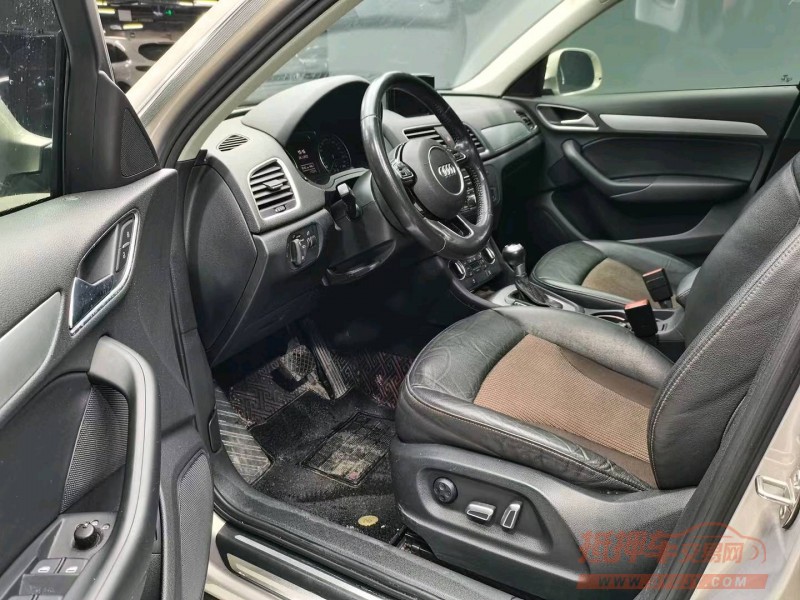 成都17年奥迪Q35