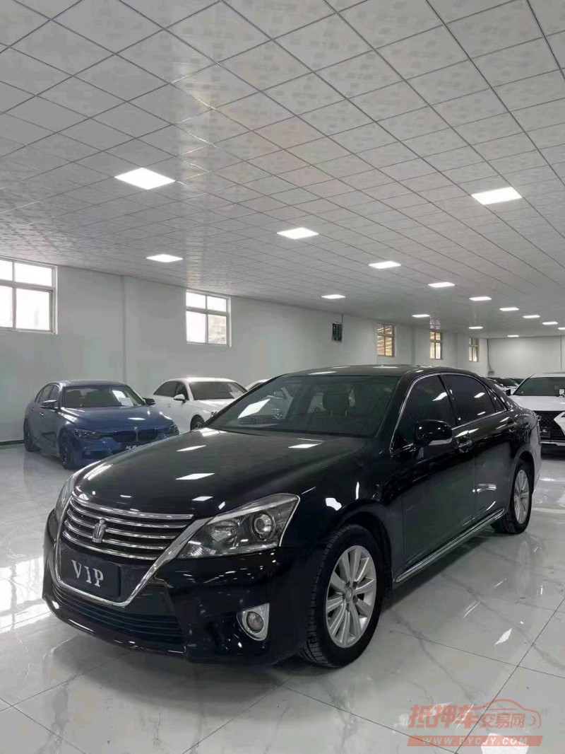 廊坊15年丰田皇冠2