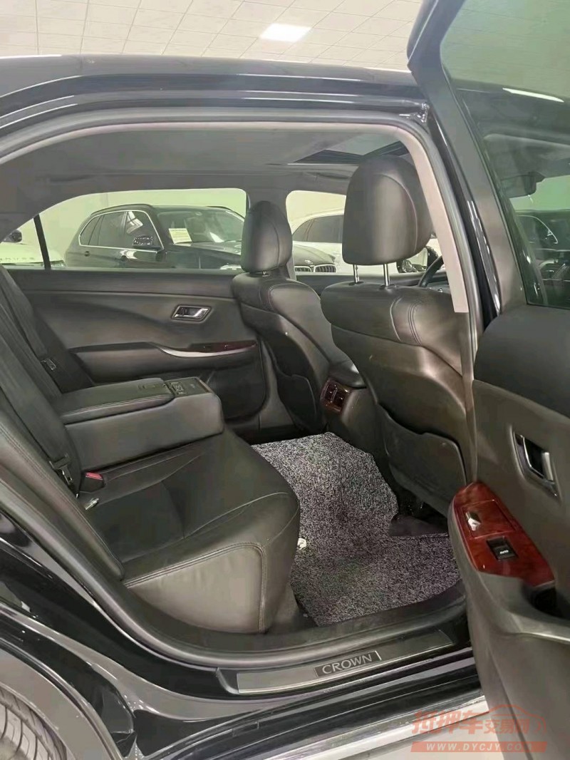 廊坊15年丰田皇冠5