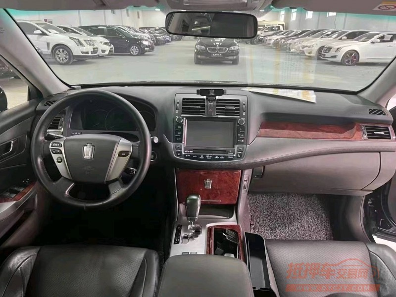 廊坊15年丰田皇冠6