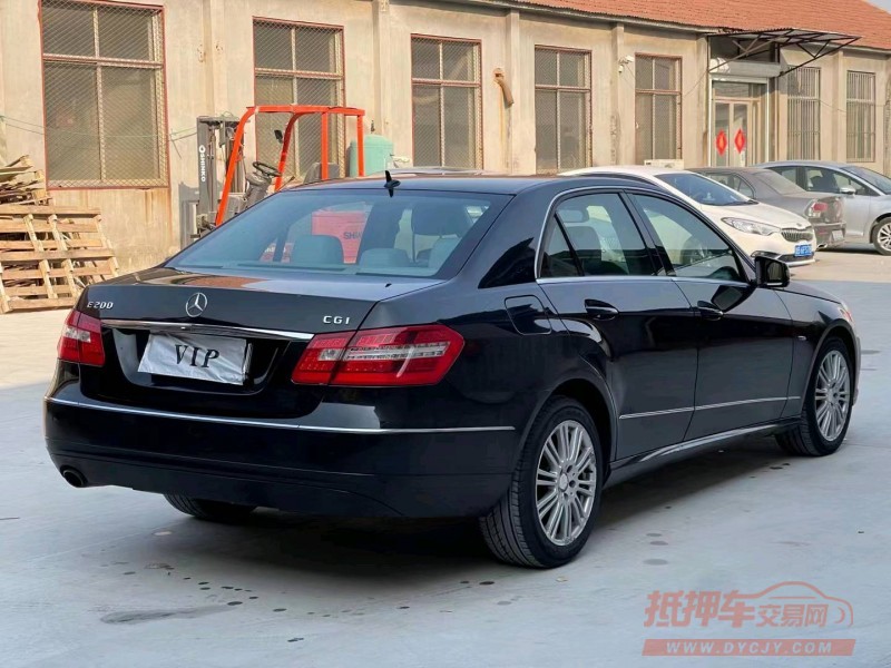 东营10年奔驰E7
