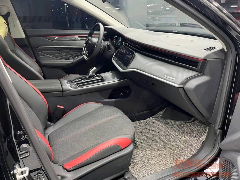 成都22年东风奕炫7