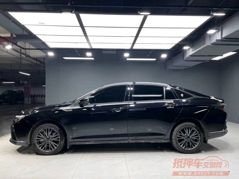 成都22年东风奕炫8