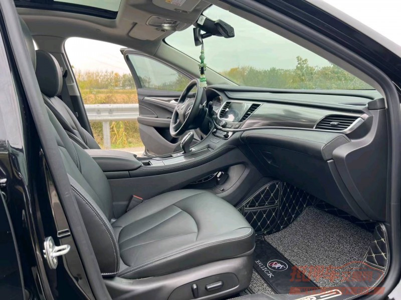 苏州21年别克君越5