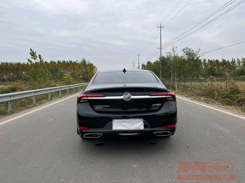 苏州21年别克君越1