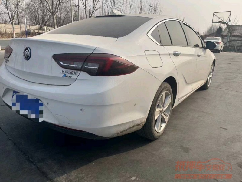 邯郸18年别克君威2