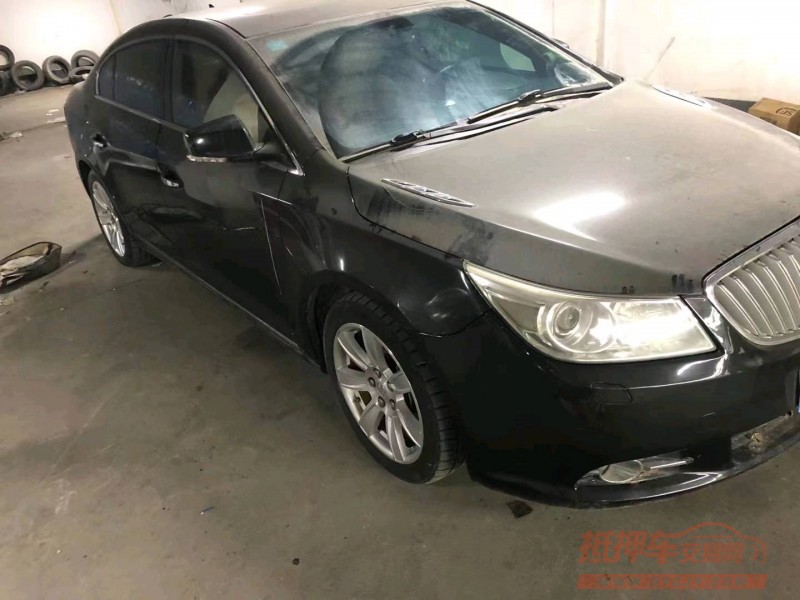 济南12年别克君越8