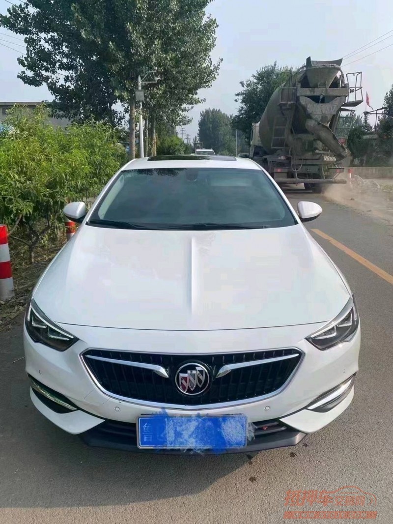 青岛19年别克君威9