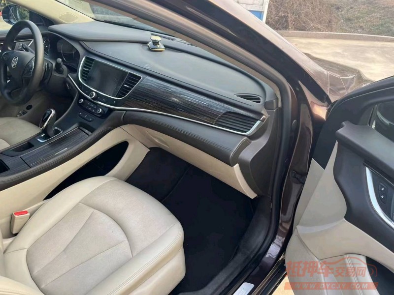 徐州16年别克君越8