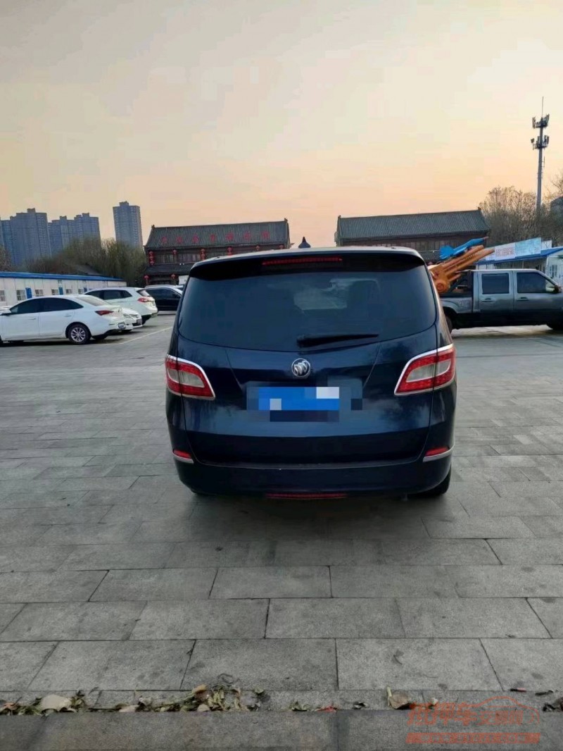 东营13年别克GL84