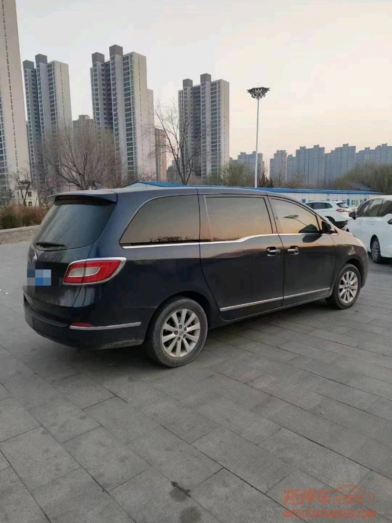 东营13年别克GL89