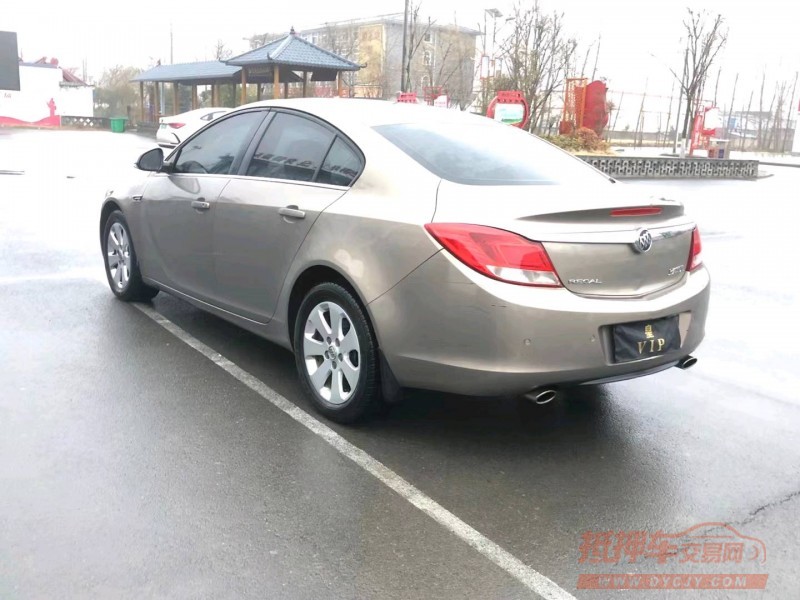 徐州11年别克君威8