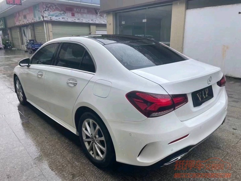 珠海19年奔驰A8