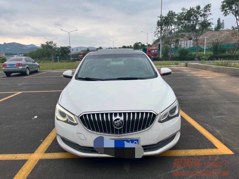 济宁16年别克英朗8