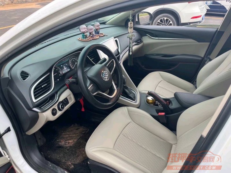 济宁16年别克英朗4