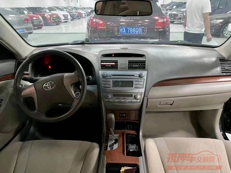 廊坊21年丰田凯美瑞3