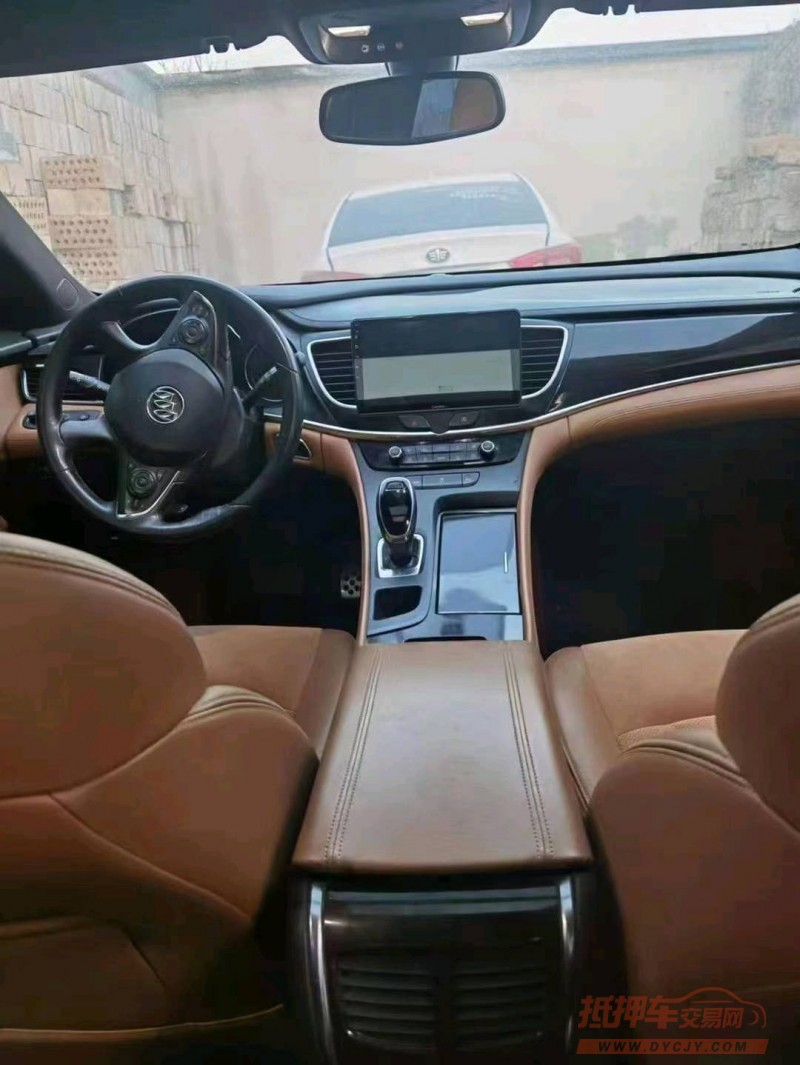 青岛16年别克君越5