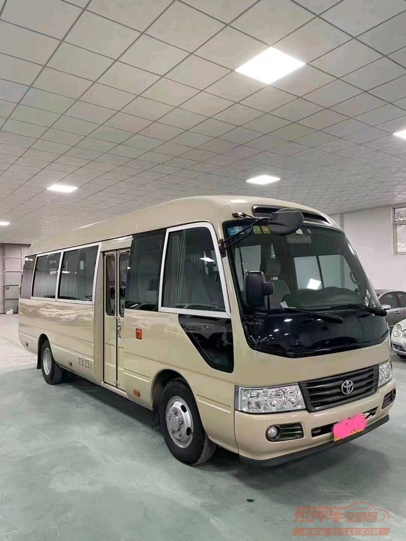 廊坊16年丰田考斯特3