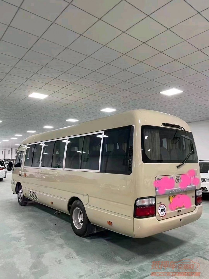 廊坊16年丰田考斯特7