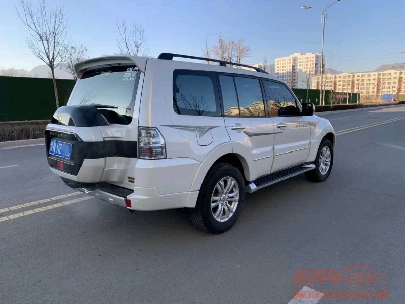 邯郸19年三菱帕杰罗8