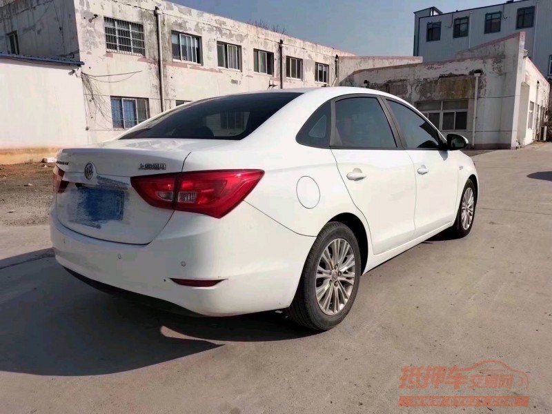 青岛16年别克威朗6