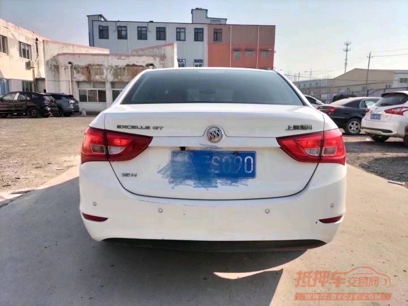 青岛16年别克威朗7