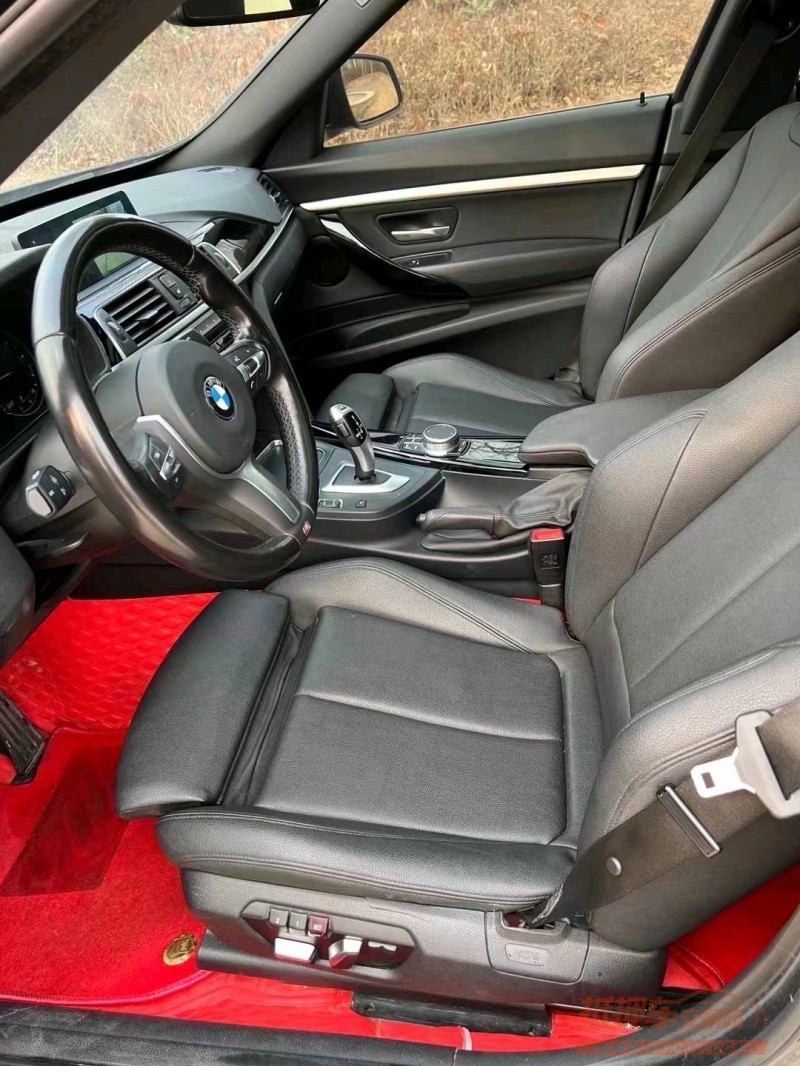 北京21年宝马3系8