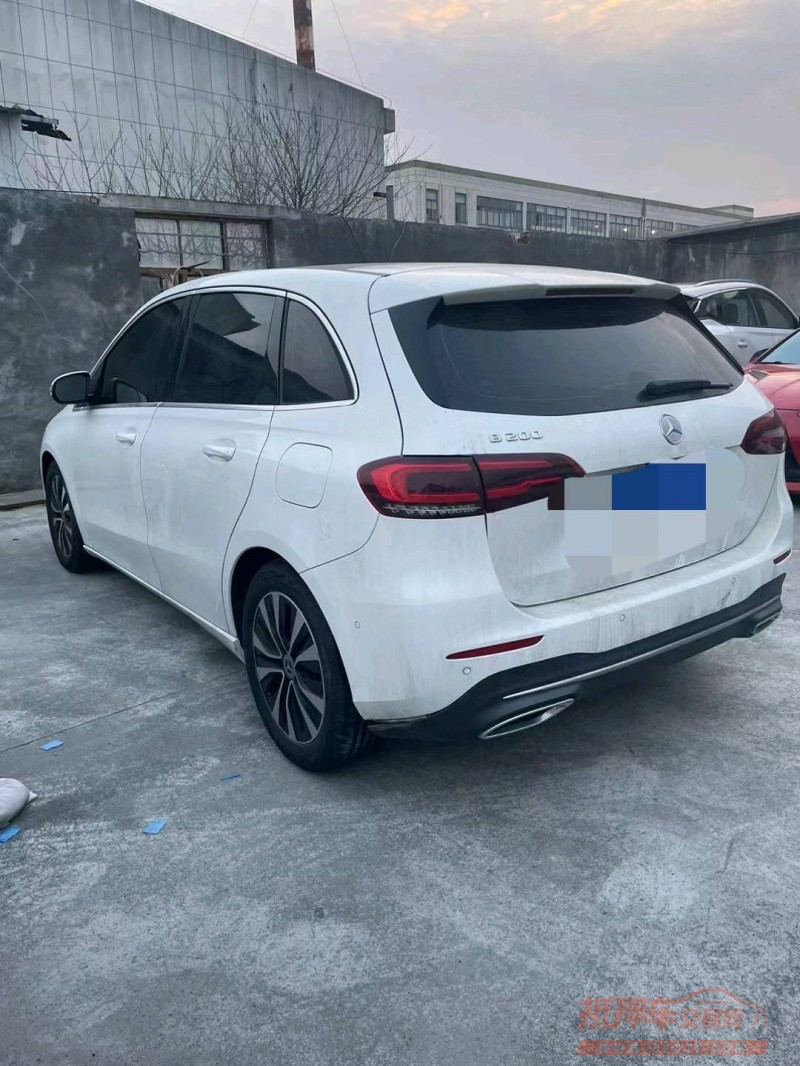 嘉兴21年奔驰B2
