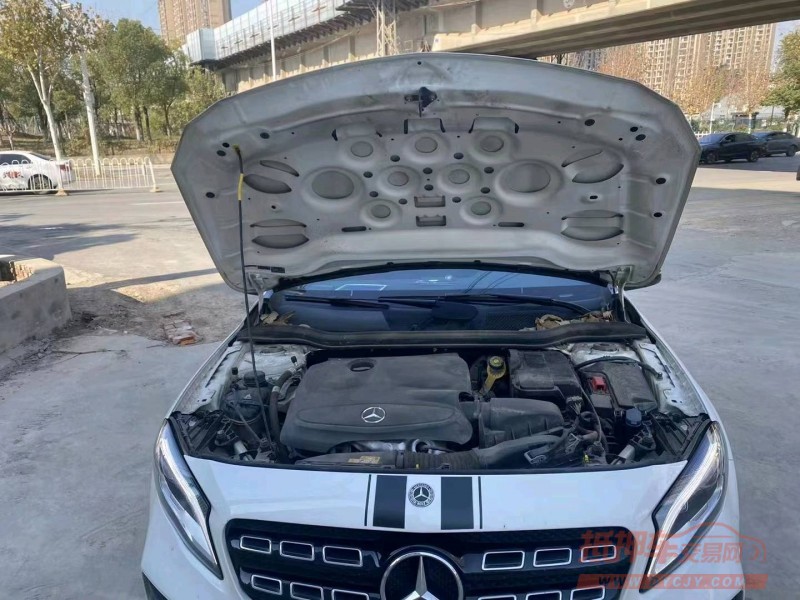 宜昌18年奔驰GLA5