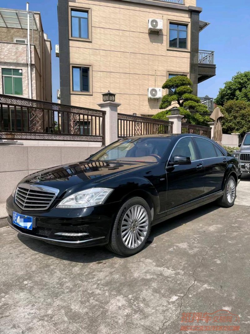 广州11年奔驰S2