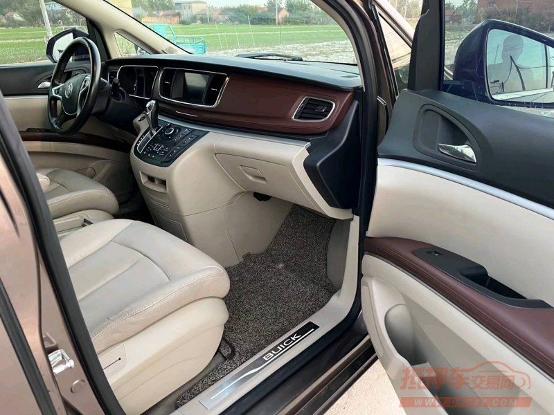 徐州17年别克GL84