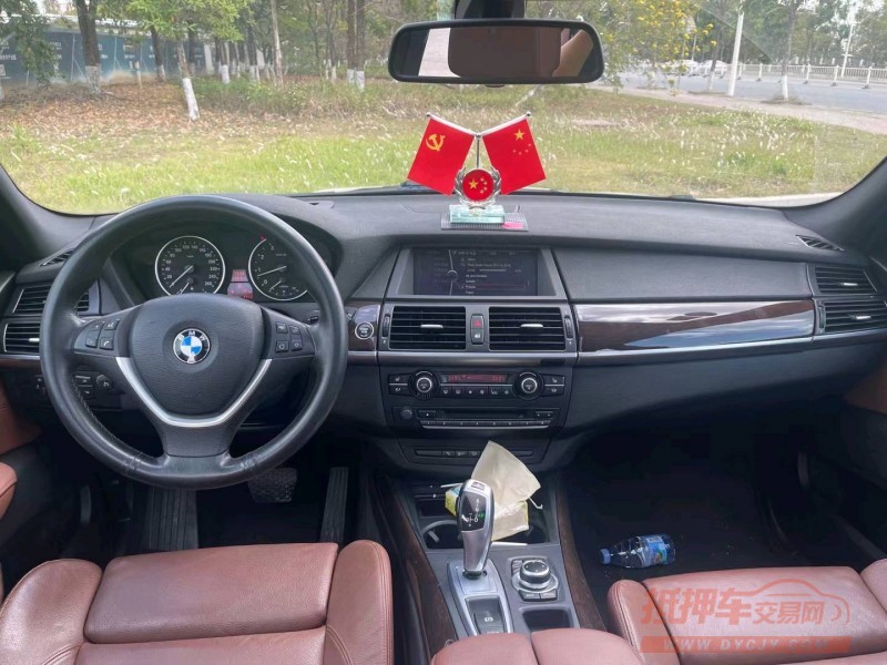 广州14年宝马X58