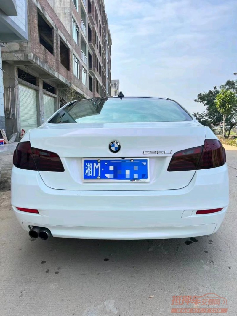 广州17年宝马5系9