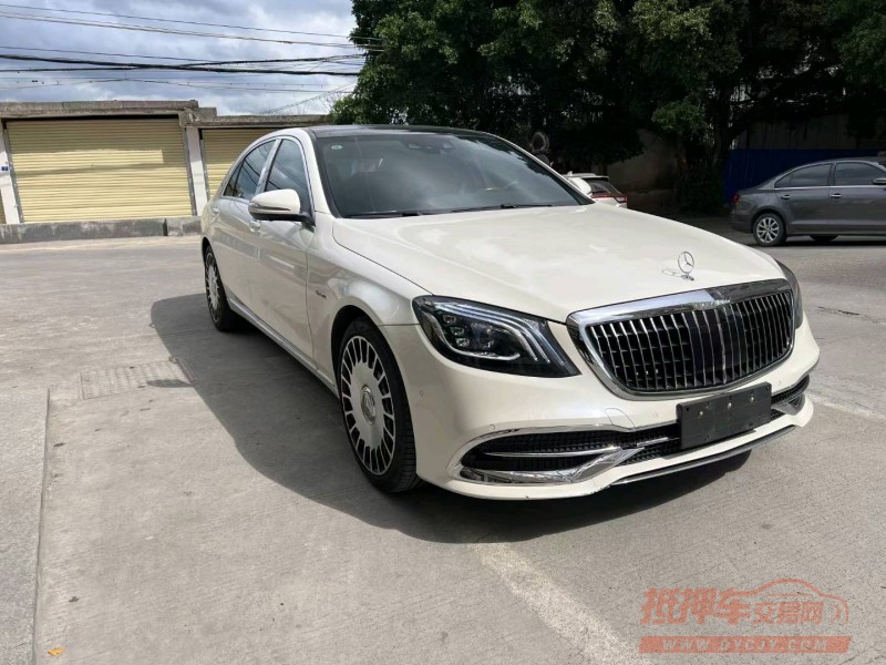 广州17年奔驰S8