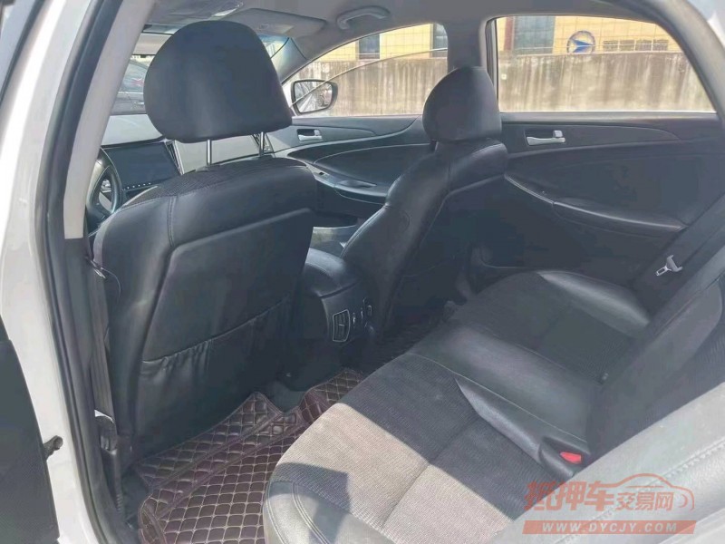 宜昌16年现代索纳塔八7