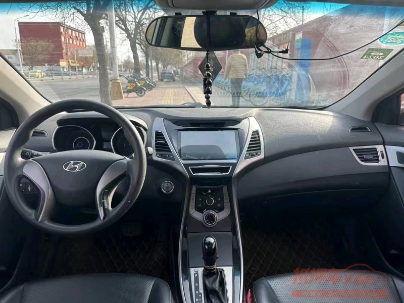 济宁14年现代朗动5