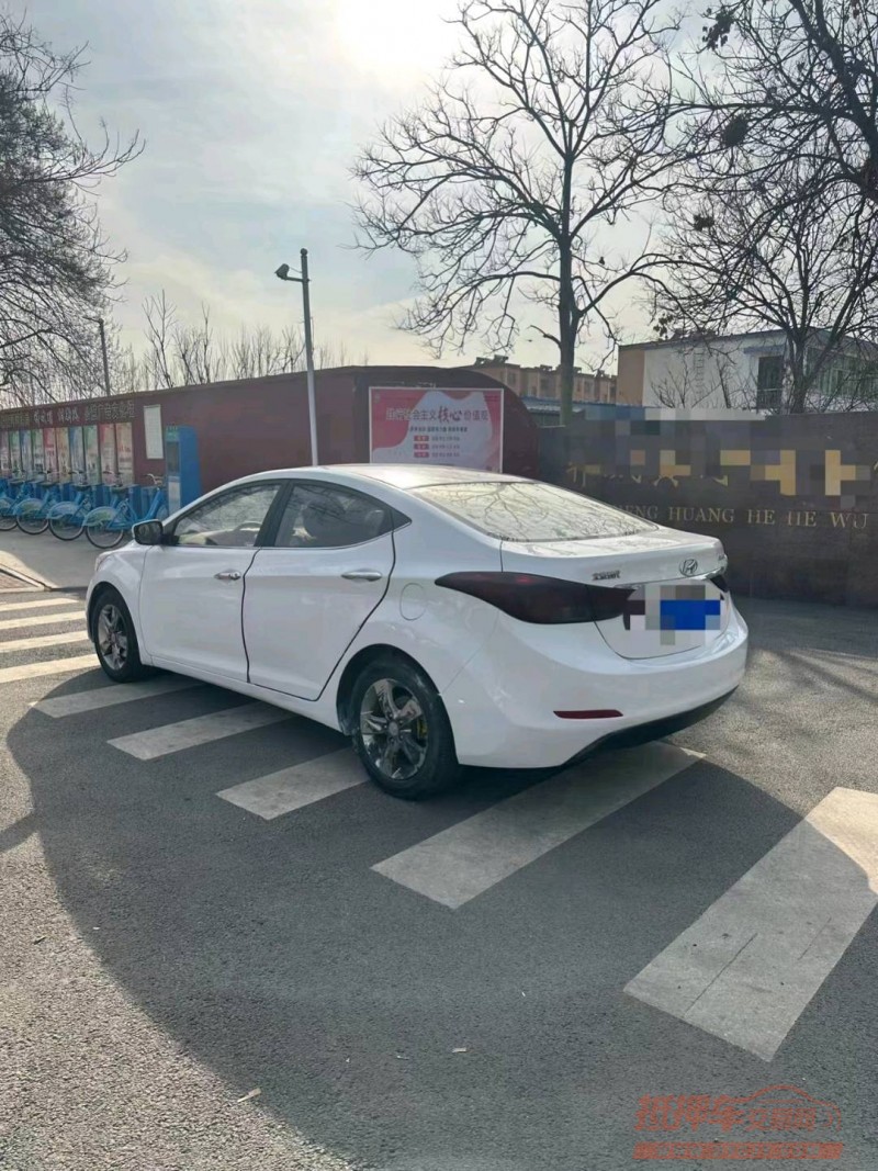 济宁14年现代朗动1