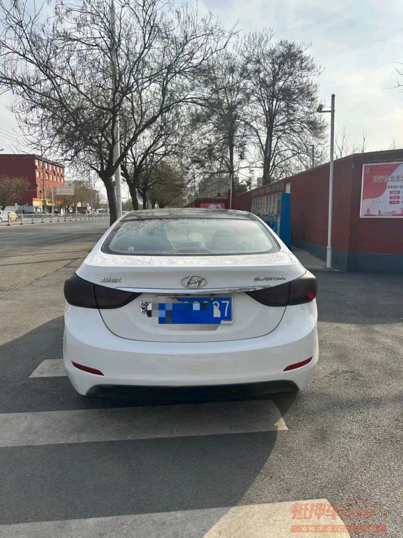 济宁14年现代朗动9