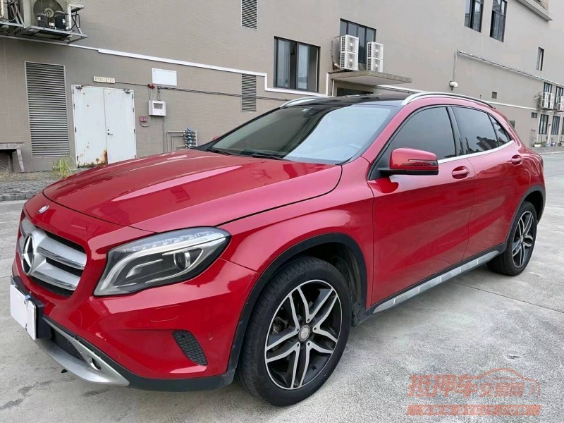 江门16年奔驰GLA8